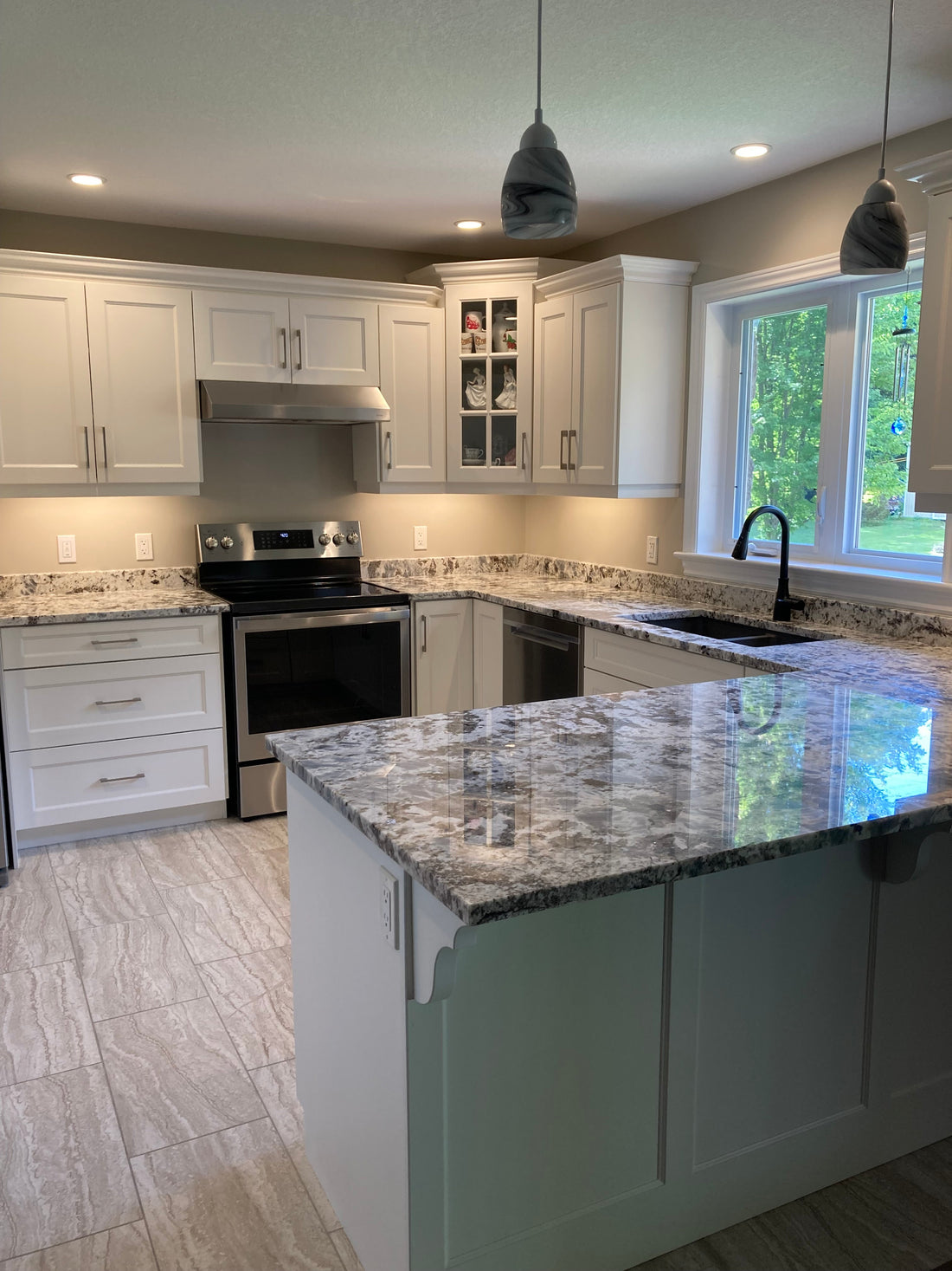 Eugenia Falls Kitchen