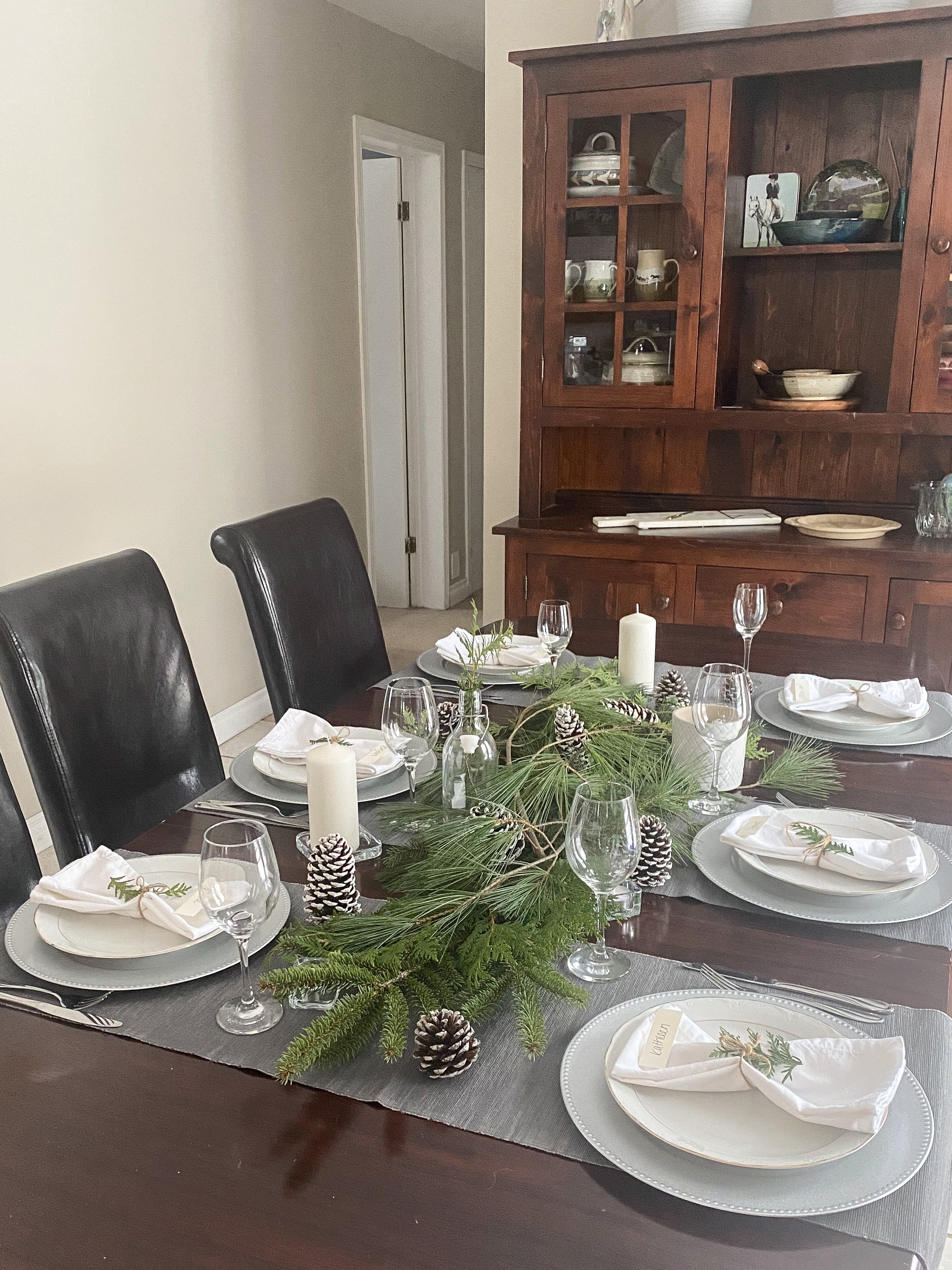 Holiday Table Setting Kit